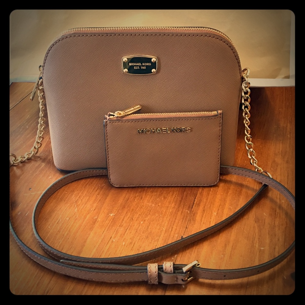 Michael Kors Crossbody Bag w/ Matching Wallet